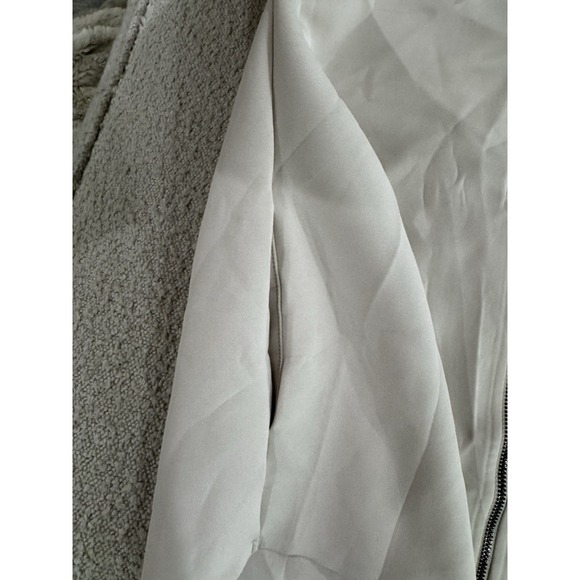 ADAY Waste Nothing Ivory Pale Gray Zipper Short Sleeve Vegan Jacket Size S XS - Picture 4 of 8